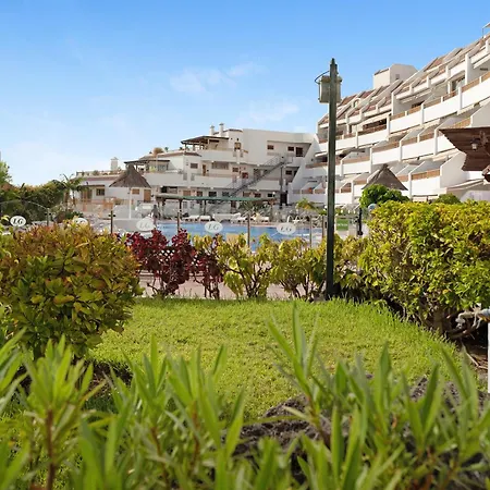 Apartment Geranios 404